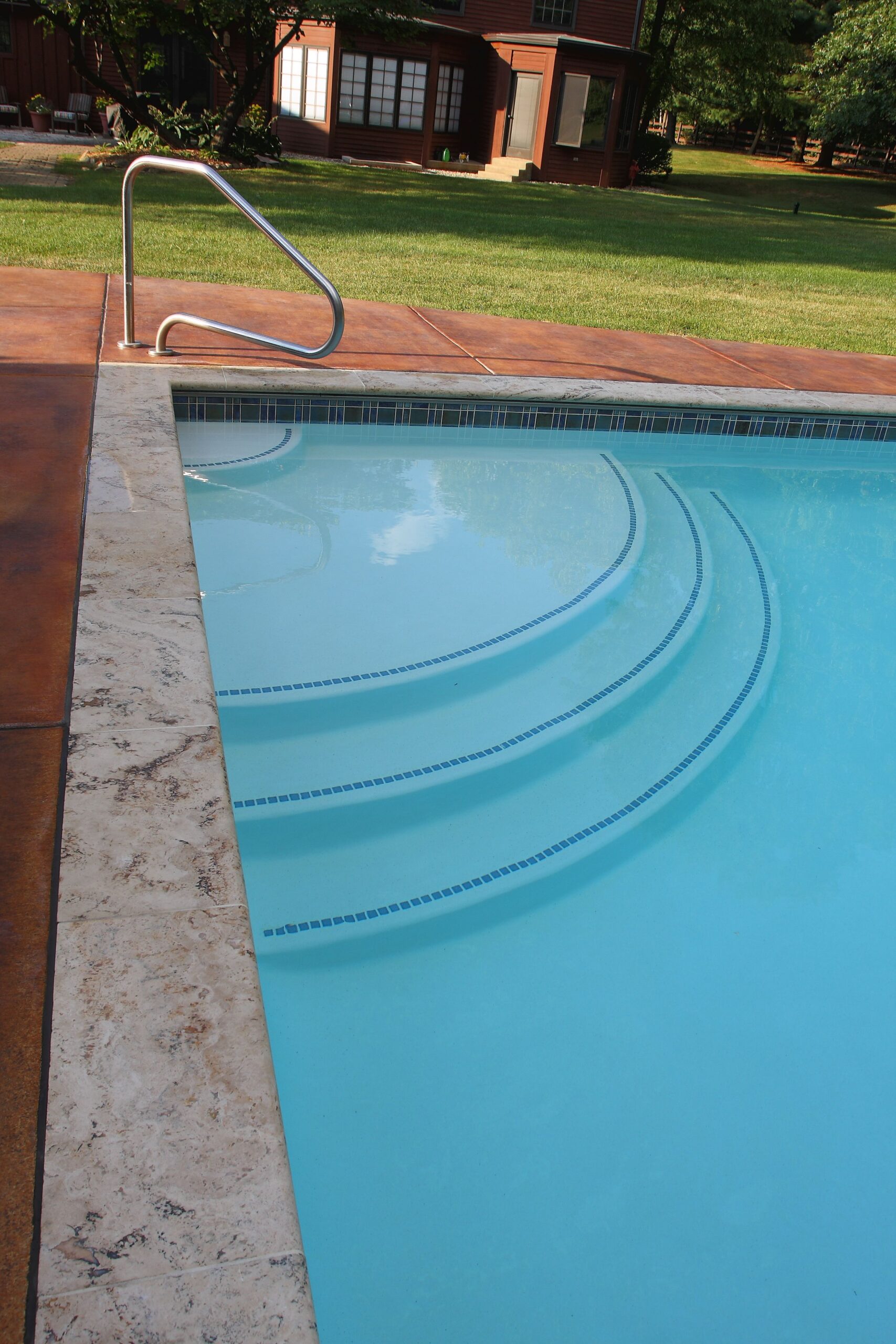 Waterline tile detail