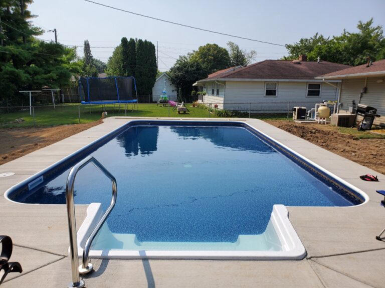 Vinyl Liner Pool Installation in Layfette Indiana