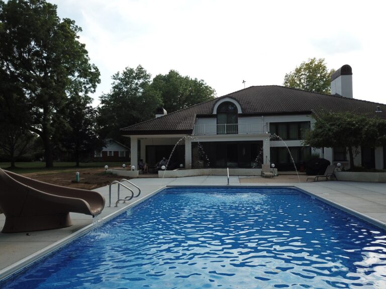 Vinyl Liner Pool Installation in Layfette Indiana